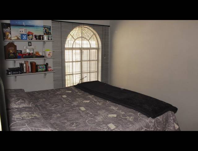 3 BEDROOM HOUSE FOR SALE IN BRACKENHURST